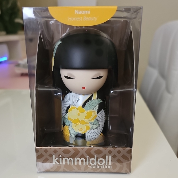 KIMMIDOLL Figurine 6 cm - Saya - AFFECTION